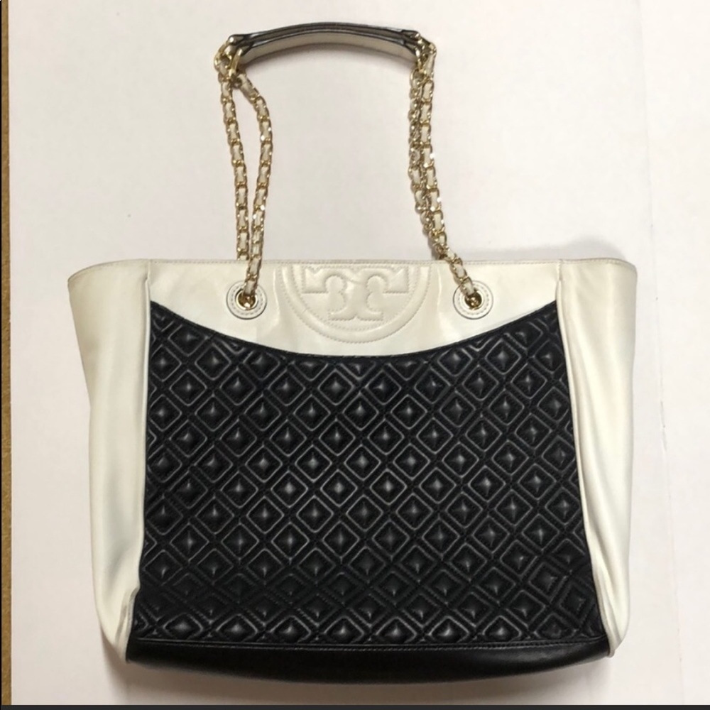 🔥 Tory Burch Lambskin Bag 🔥